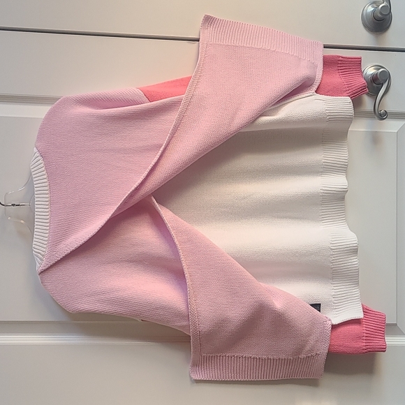 Women’s NWT 525 "Born in Brooklyn" Sweater - Picture 3 of 4